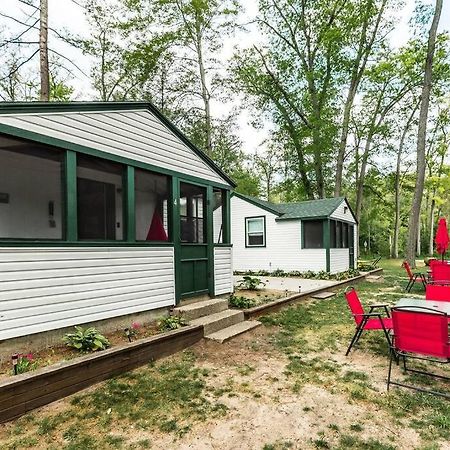 Big Blue Lake Cottages, Llc - Cottage #5 Holton Ngoại thất bức ảnh