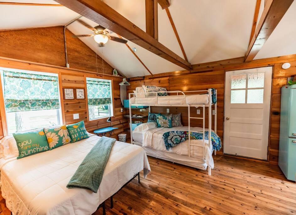 Big Blue Lake Cottages, Llc - Cottage #5 Holton Ngoại thất bức ảnh