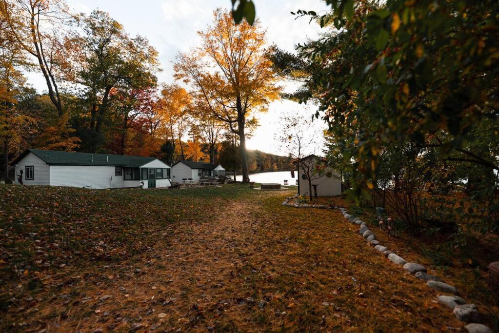 Big Blue Lake Cottages, Llc - Cottage #5 Holton Ngoại thất bức ảnh